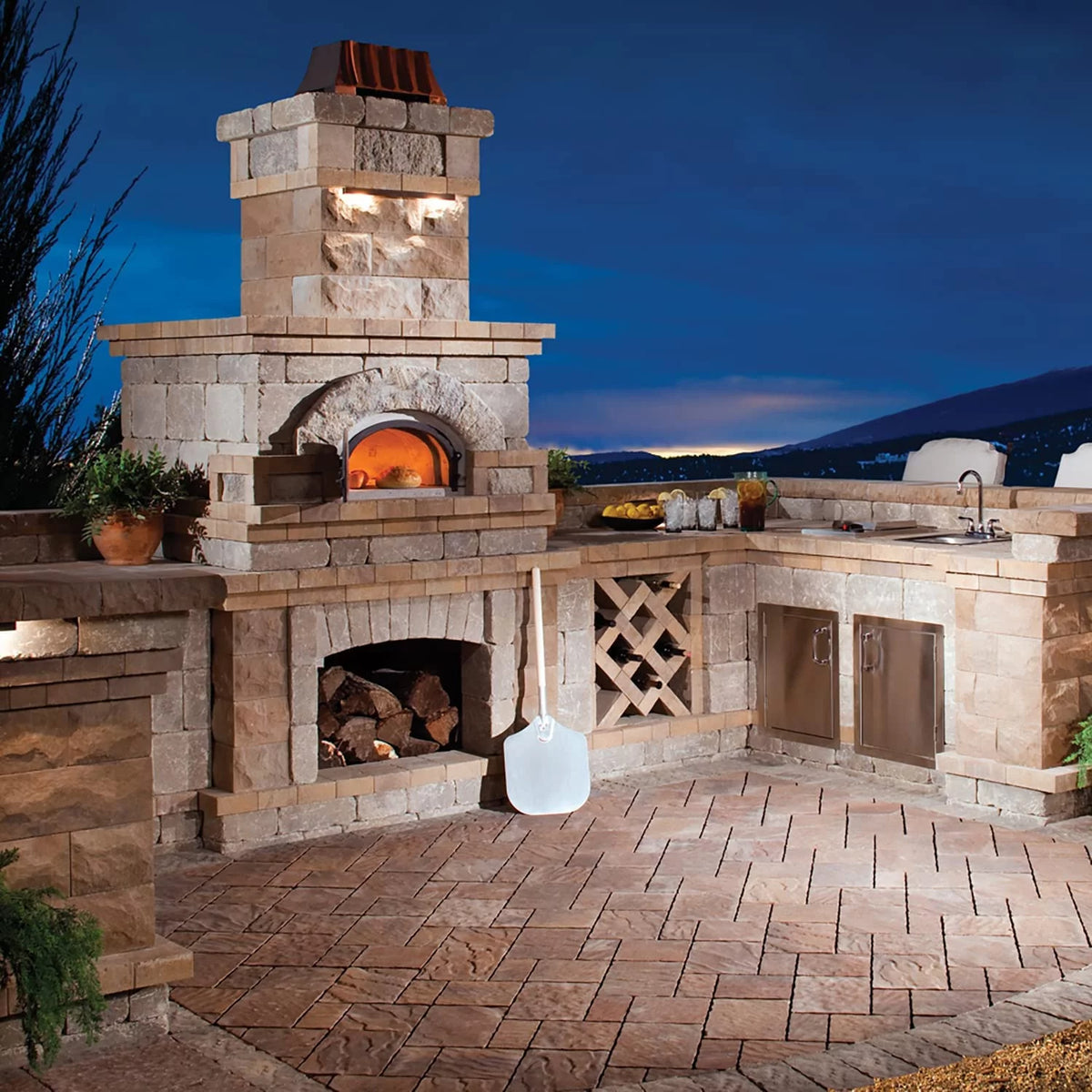 Wood-Fired Outdoor Pizza Oven Q48260