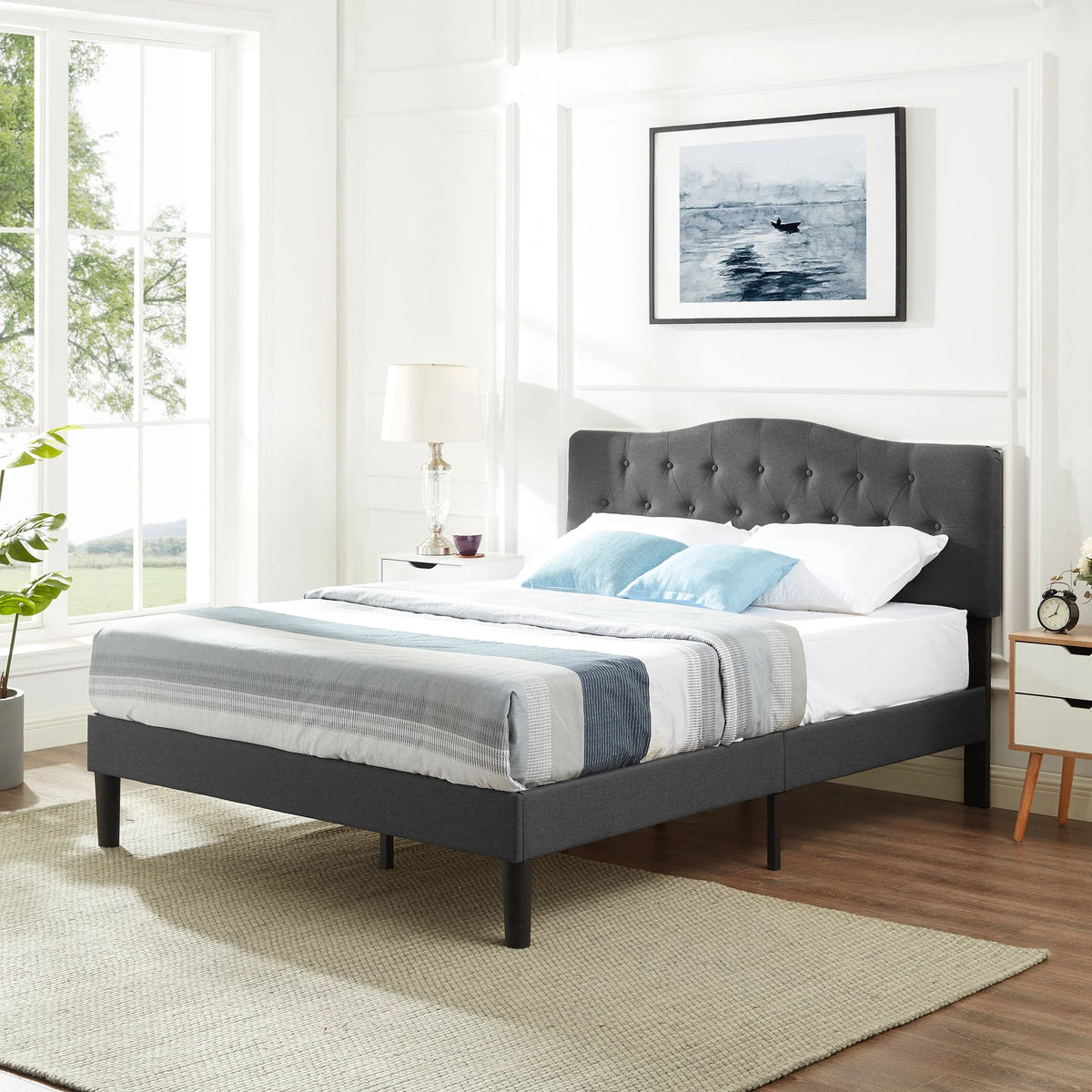 Queen Upholstered Platform Bed Frame with Adjustable Headboard Y535