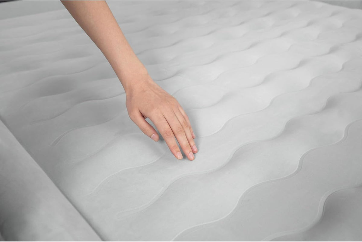 Queen Built-in AC Pump Airbed P6366