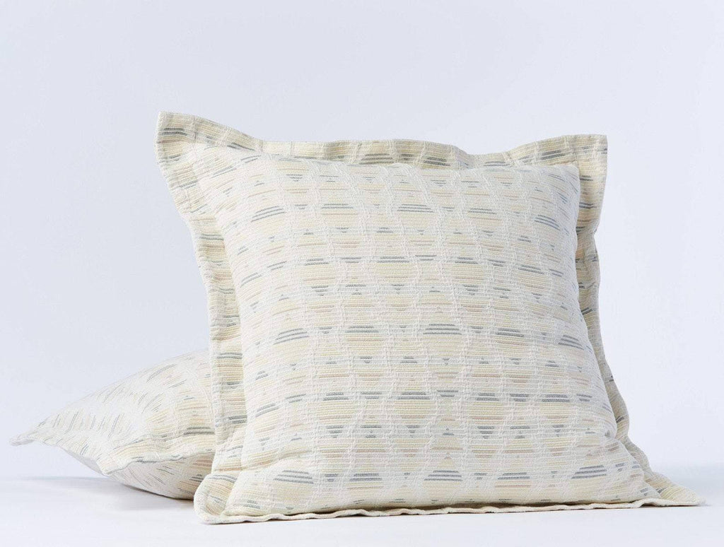 Organic Matelasse Throw J9276