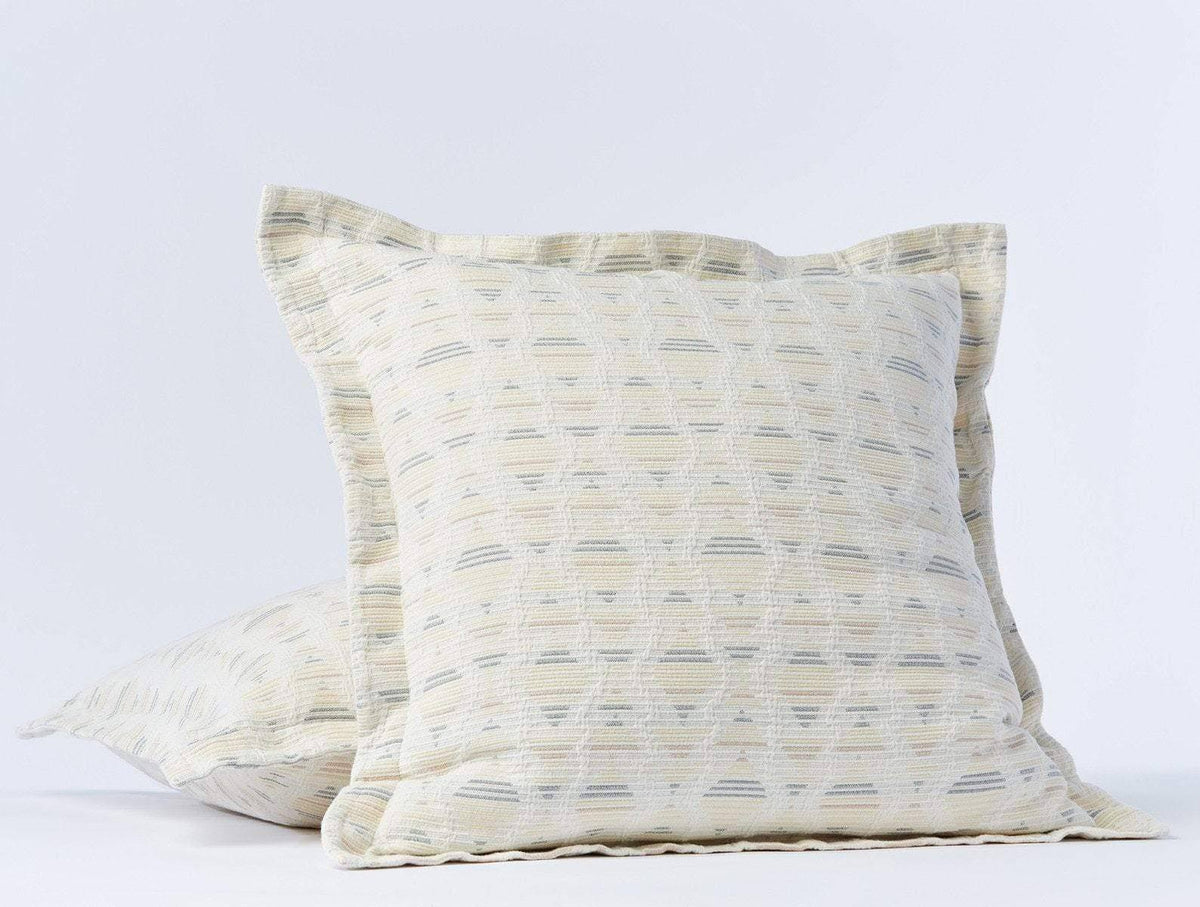 Organic Matelasse Throw J9276