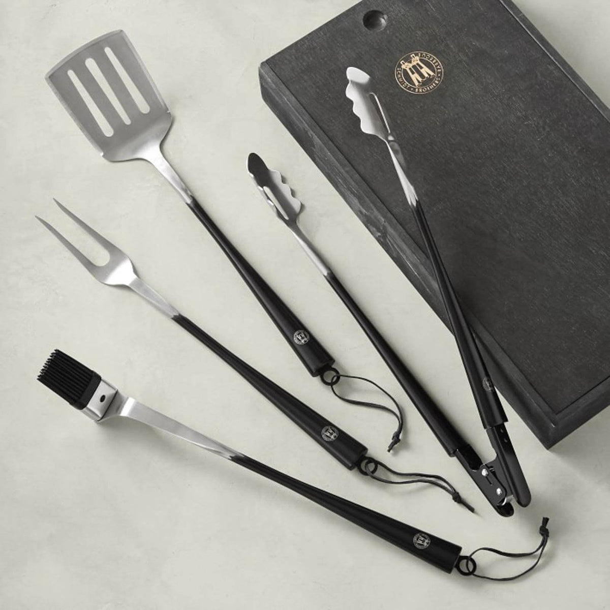 Carbon 6 4-Piece Grill Set G618
