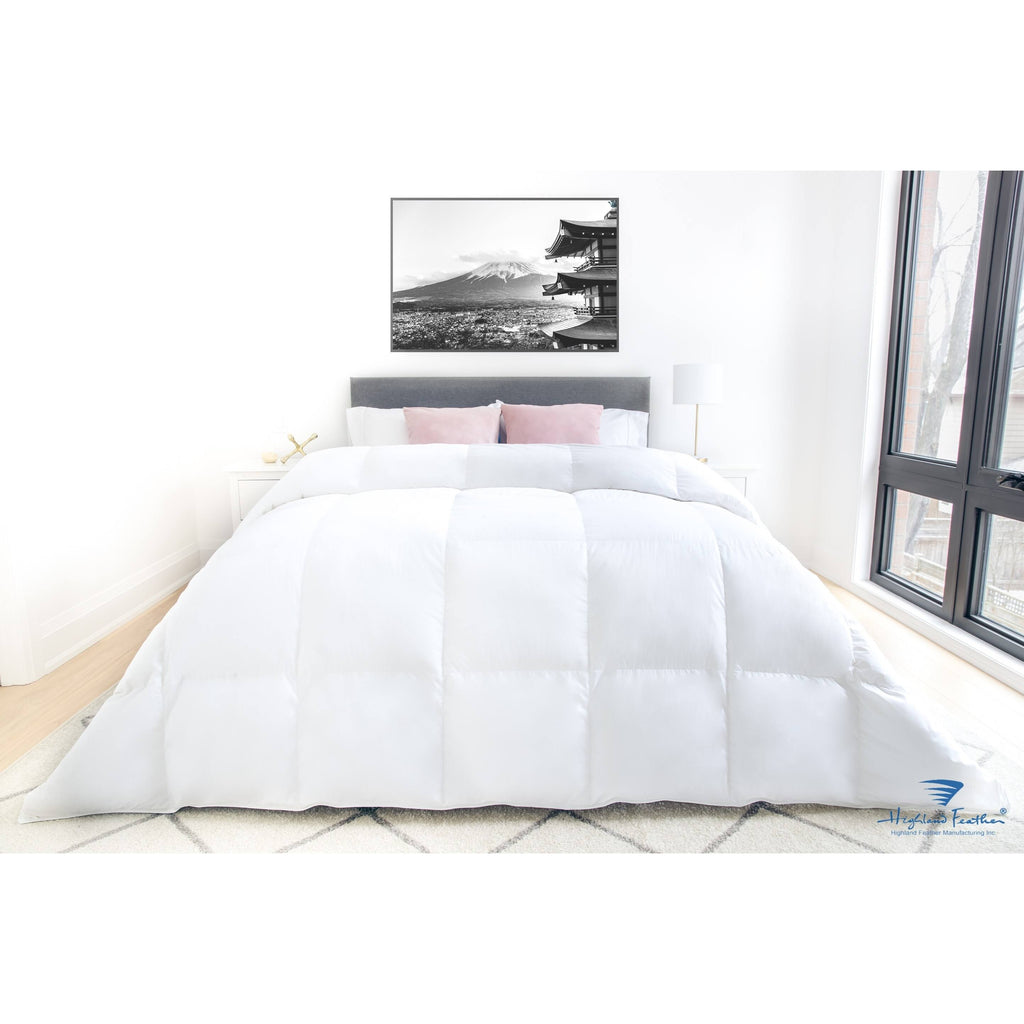White Down Full Duvet Comforter with Corner Ties C395197