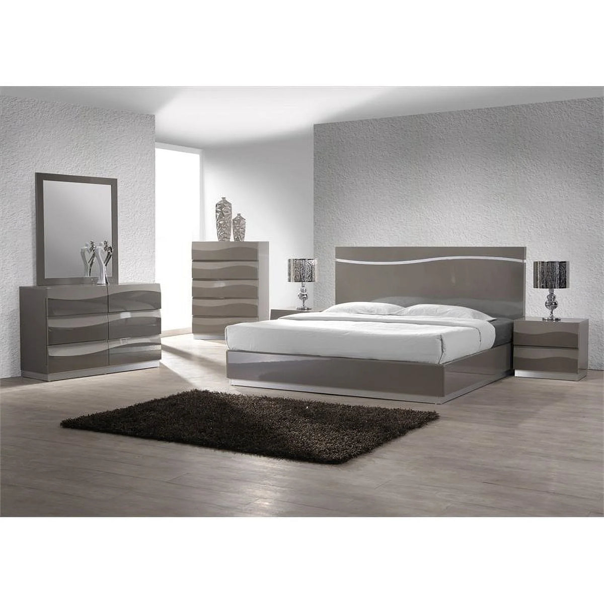 King Bedroom Set in Gloss Gray T69647
