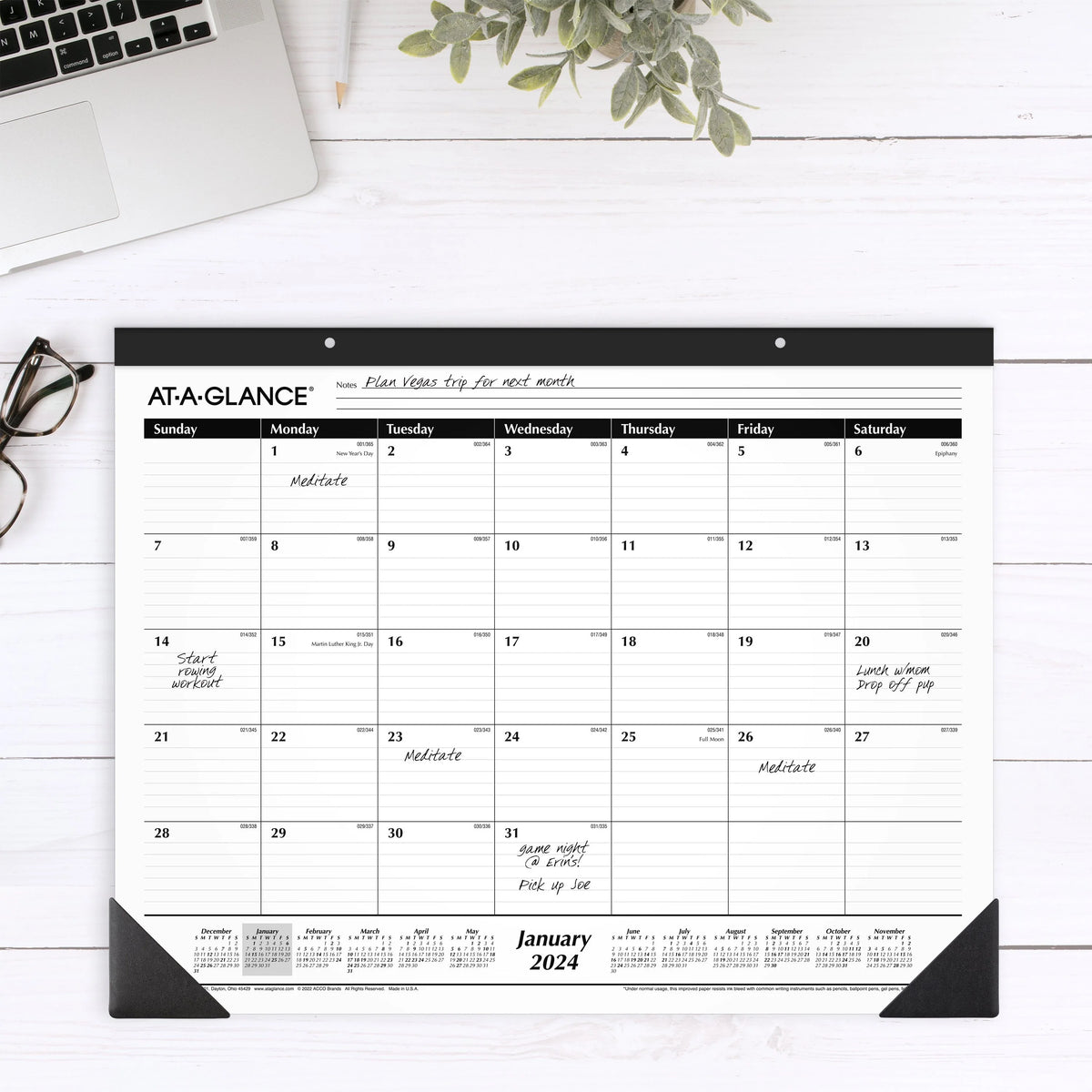 2024 Monthly Desk Pad Calendar 21 3/4 x 17 I36844
