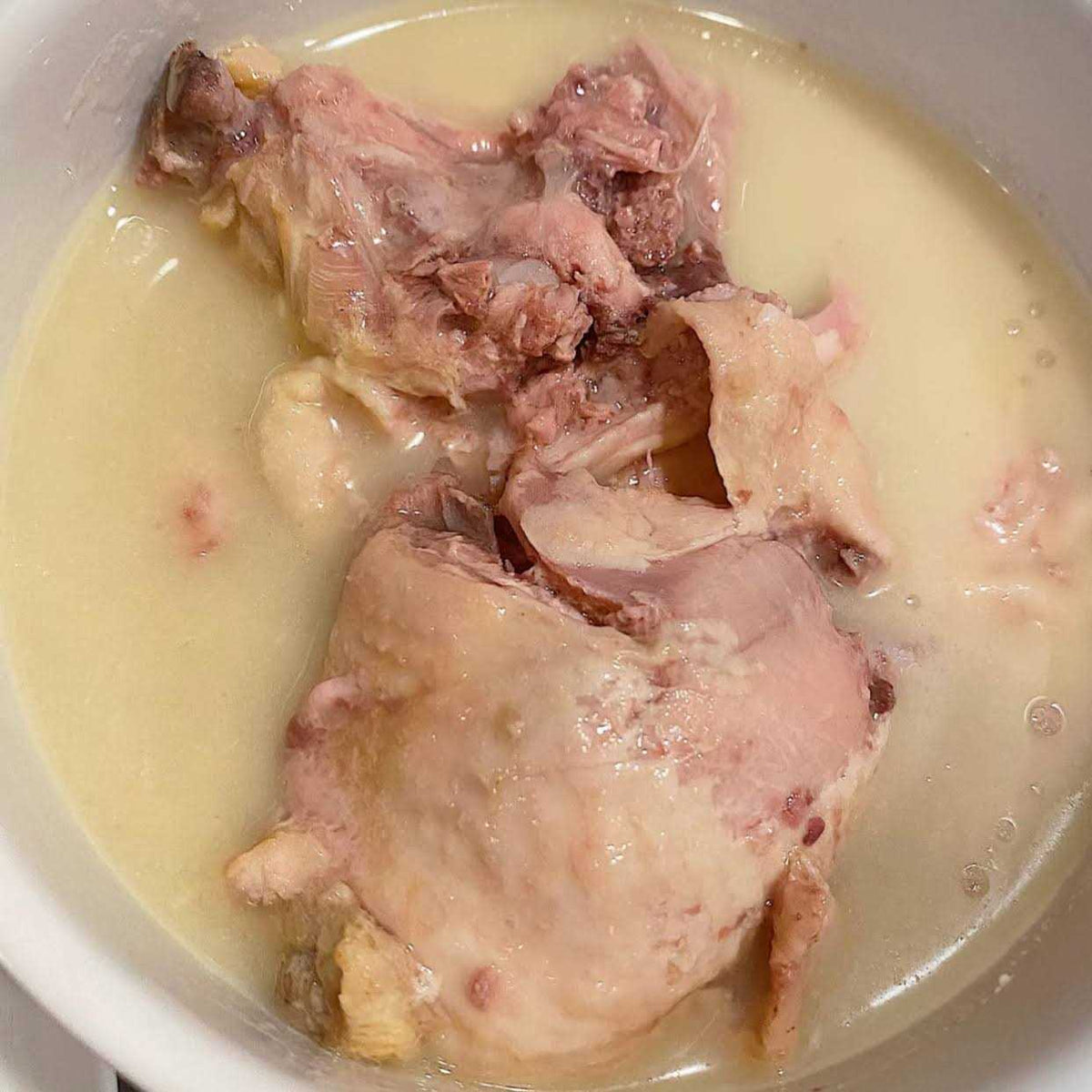 Grain-Free Whole Chicken Thighs Canned Dog Food M2234