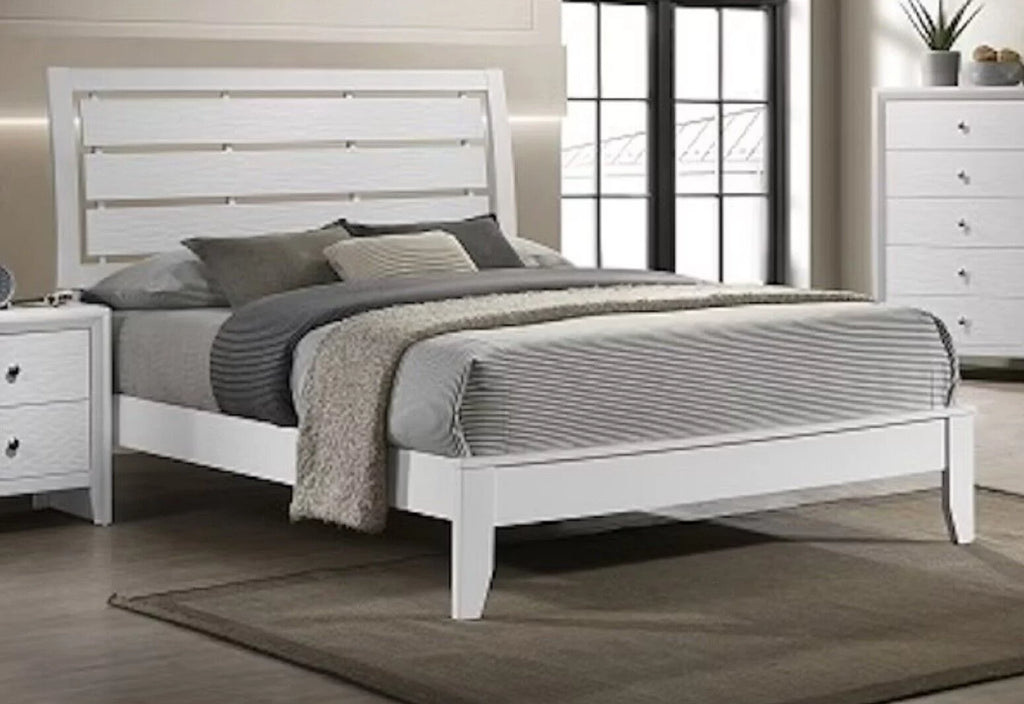 White Full Size Wood Panel Bed Set K86591