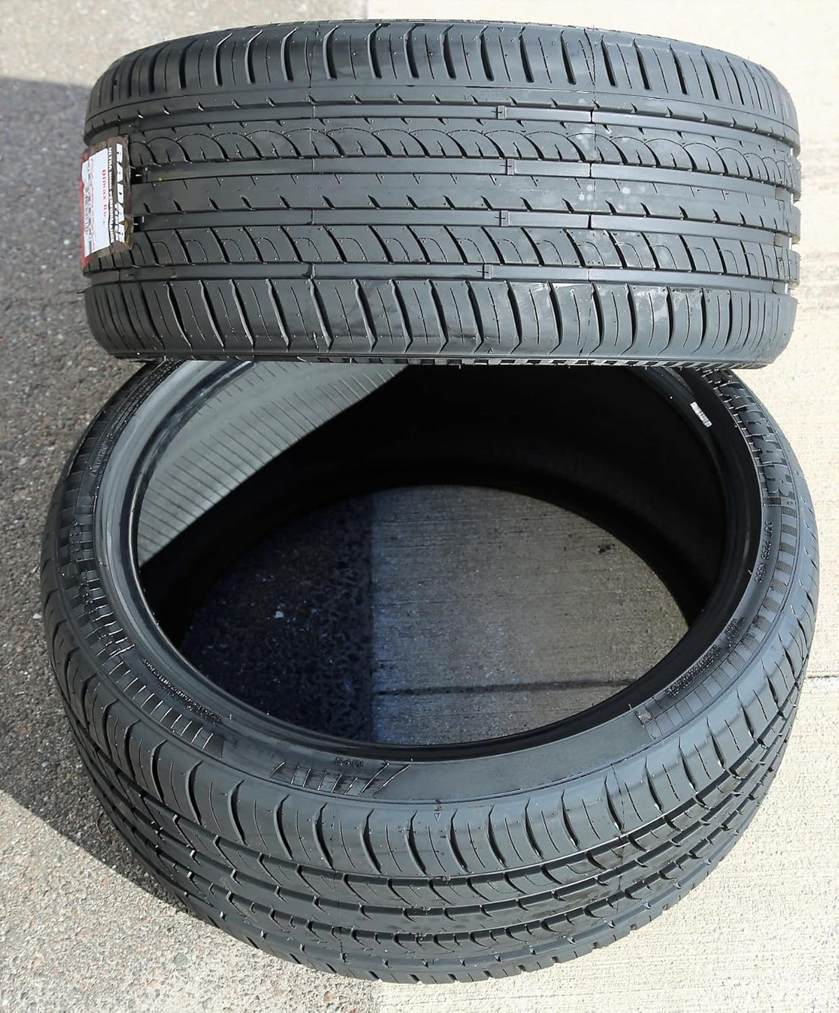 All-Season High Performance Radial Tire 225/35R18 87Y XL 4-Ply BSW D53443
